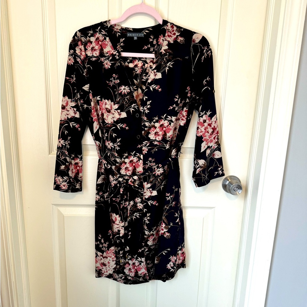 Navy blue shirt dress with pink flowers! Tie that comes with it for shaping.